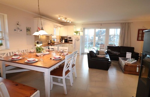 Zinnowitz House | Achternkieker Comfortable holiday residence