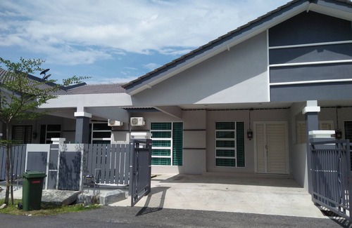 Bukit Gapam House | Achutra Melaka Guesthouse