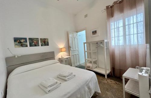 San Bartolome Apartment | Acogedor apt 8pax 4Bdr 2Bth - CozyHomeSevilla1
