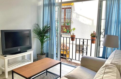 San Bartolome Apartment | Acogedor apt 8pax 4Bdr 2Bth- CozyHomeSevilla2