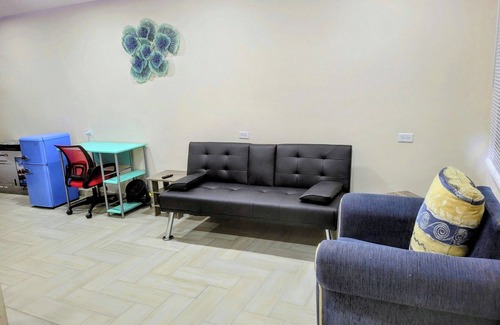 Juarez Municipality Apartment | Acogedor estudio en Cd. Juárez con WiFi, AC y estacionamiento cerrado.