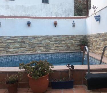 Fuenteheridos House | Acogedora casa de pueblo con piscina
