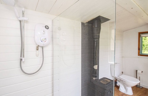 Maiden Newton Cottage | ACRES MEADOW, pet friendly, with open fire in Maiden Newton