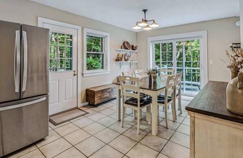West Hartford House | Acres & Views! Firepit, BBQ | Bayley Way Getaway