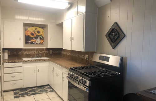 Abilene Apartment | ACU area- Roomy Home close to ACU great for short term or long term.