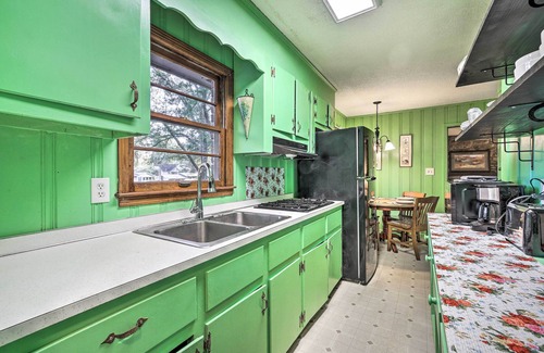 Acworth House | Acworth Retreat w/ Fireplace, Deck, 3 Acres!