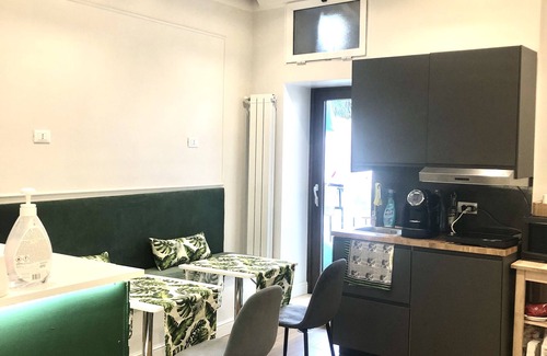 Rione III Colonna House | AD Suites Tritone