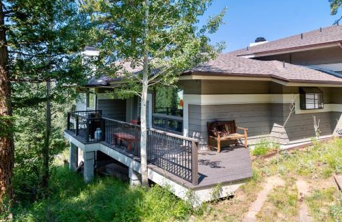 Windcliff Estates House | Adams Condominium 2 Bedroom condo