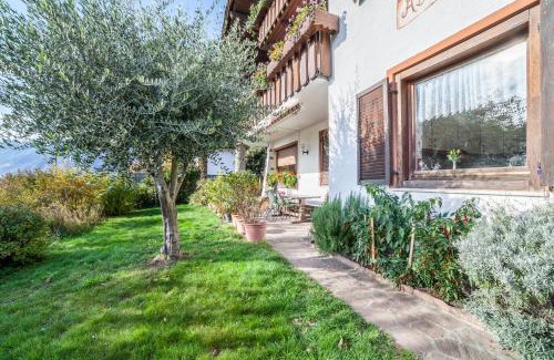 Tirolo Apartment | Adang Ferienwohnung Etschtal