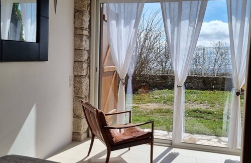 Gourdon Apartment | Adapted gîte for disabled people in a sheepfold