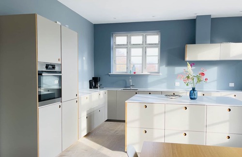 Aalborg Bed & Breakfast | aday - Modern Living - Room One - Aalborg Center