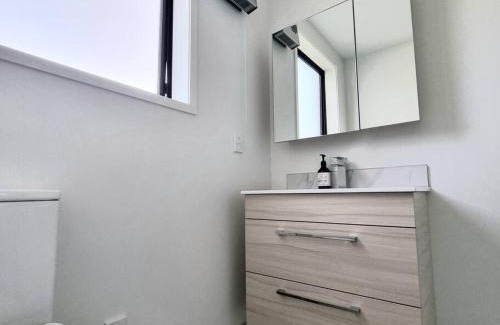 Addington House | Addington Townhouse 7 mins walk to Arena