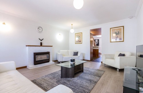 North Adelaide House | Adelaide Style Accommodation near City