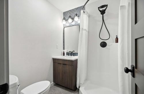 Kerns Apartment | Adelynn Studio - Spanish Style in Hip Kerns