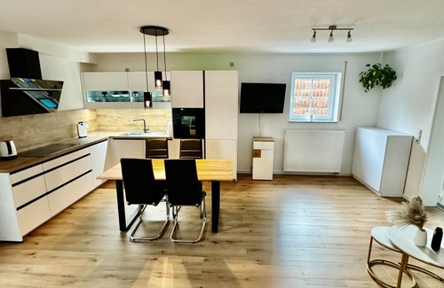 Adenau Apartment | Adenauer Forst Ring Apartment - Hervorragend Geeignet für Langzeitmiete