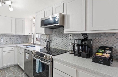Warrensburg House | Adirondack Escape W/Pool Table 10 mins to LK George 20 mins to Gore MT