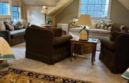 Elizabethtown House | Adirondack tranquility with all the comforts of home