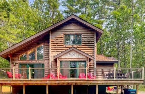 Jay House | ADK Cabin with Hot Tub, Near Whiteface, Lake Placid, Fire Pit, Game Rm