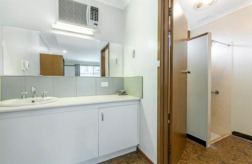 Portland Hotel | Admella Motel