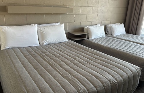 Portland Hotel | Admella Motel