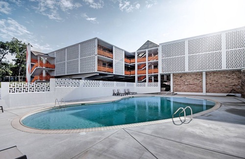 Greater Belhaven Apartment | Admiral Benbow # 254