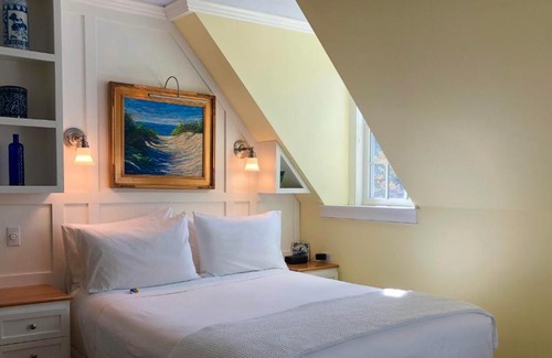 Provincetown Bed & Breakfast | Admiral's Landing