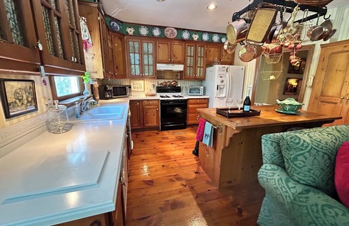 Dawsonville Ski Chalet | Admiral's Lanier Chalet