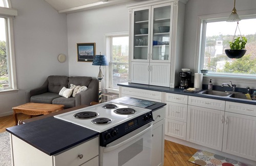 Phippsburg House | Admiral Suite - Seaside Suite on Popham Beach!