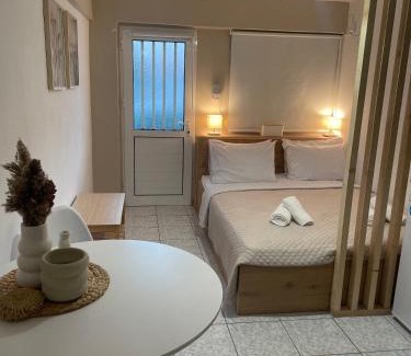 Ofrinion House | Adoms Rooms