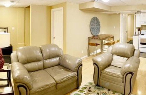 Jasper Place House | Adorable 1-bedroom place with in-suite laundry