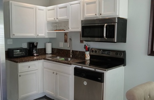 Jensen Beach House | Adorable 1 bedroom apt. close to the intracoastal
