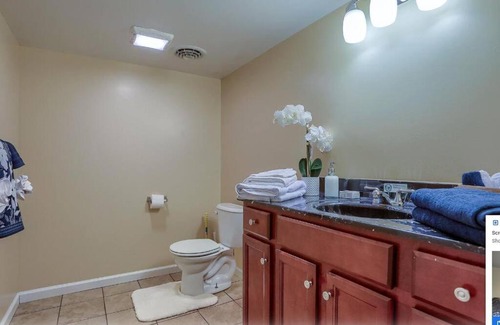 Harrisburg - Hershey Apartment | Adorable 2-bedroom apt w/ free parking on premises