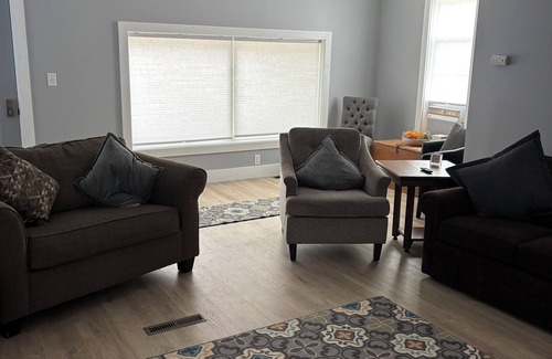 Arnolds Park House | Adorable 2 bedroom house located across the street from Lake Minnewashta