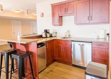 Southwest Mission Apartment | Adorable 2 Bedrooms with Private washroom in Kelowna -Shared Living Room