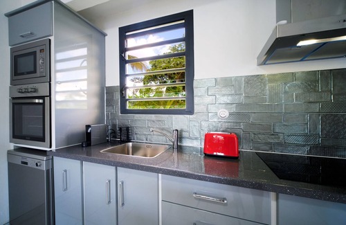 Petit-Bourg Villa | Adorable 3 bedroom villa for 6 people in the heart of the tropical forest