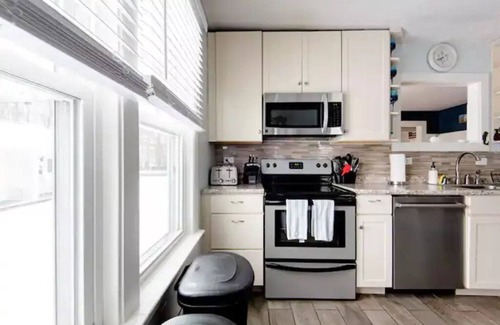 Scarborough House | Adorable Beach House Across the Street From Beach!