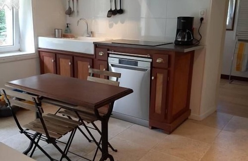 Fouesnant Bed & Breakfast | Adorable Chaumière Bretonne