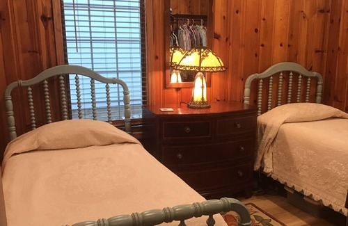Coldwater Cabin | Adorable Coldwater Lake Cottage with Steller Views!