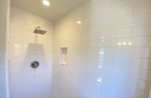 Corvallis Cottage | Adorable Cottage by the Park - Walk to Downtown Corvallis and O.S.U.