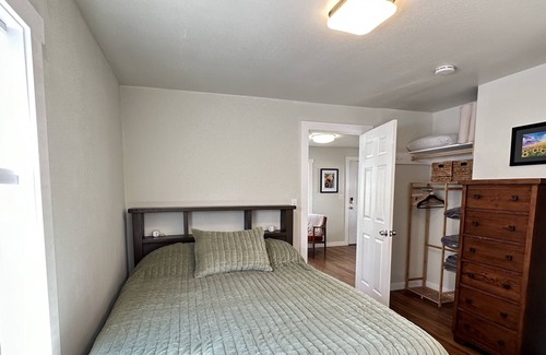 Corvallis Cottage | Adorable Cottage by the Park - Walk to Downtown Corvallis and O.S.U.