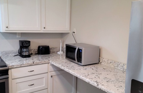 Lake Charles House | Adorable cottage in the heart of Lake Charles.