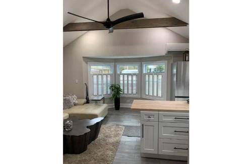 Aiken Cottage | Adorable Cottage in Downtown Aiken
