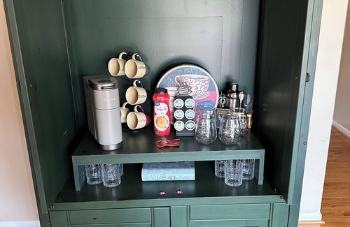 Black Mountain House | Adorable Downtown Black Mountain Retreat - Steps to Everything