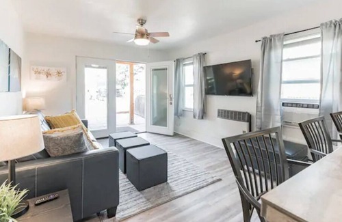 Loveland Cottage | Adorable Downtown 1bdrm Cottage