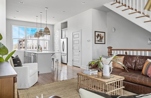 Nashville House | Adorable East Nashville - Quick access to downtown! 2 bed/2.5 Bath