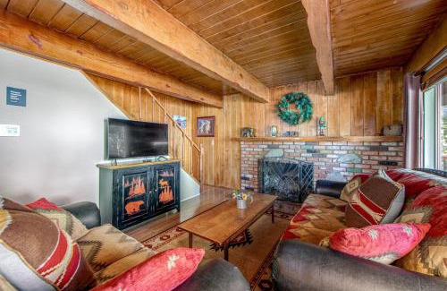 Cedar Glen House | Adorable Explorable