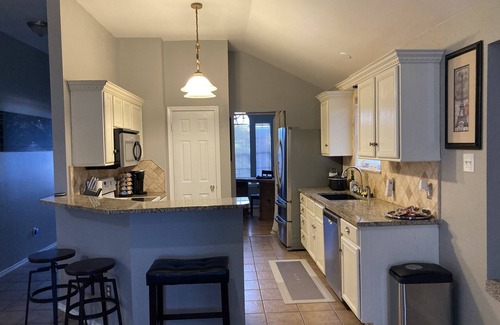 South Side House | Adorable Home Away From Home in the City by the Bay
