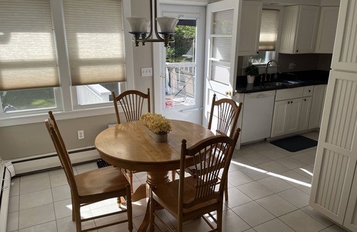 Centerville House | Adorable Home Seconds From Lake Wequaquet!
