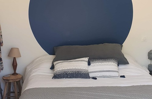 Sanguinet Cottage | Adorable lodge 800 metres from the lake