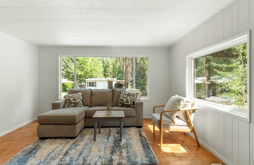 Spokane House | Adorable Mobile Home!